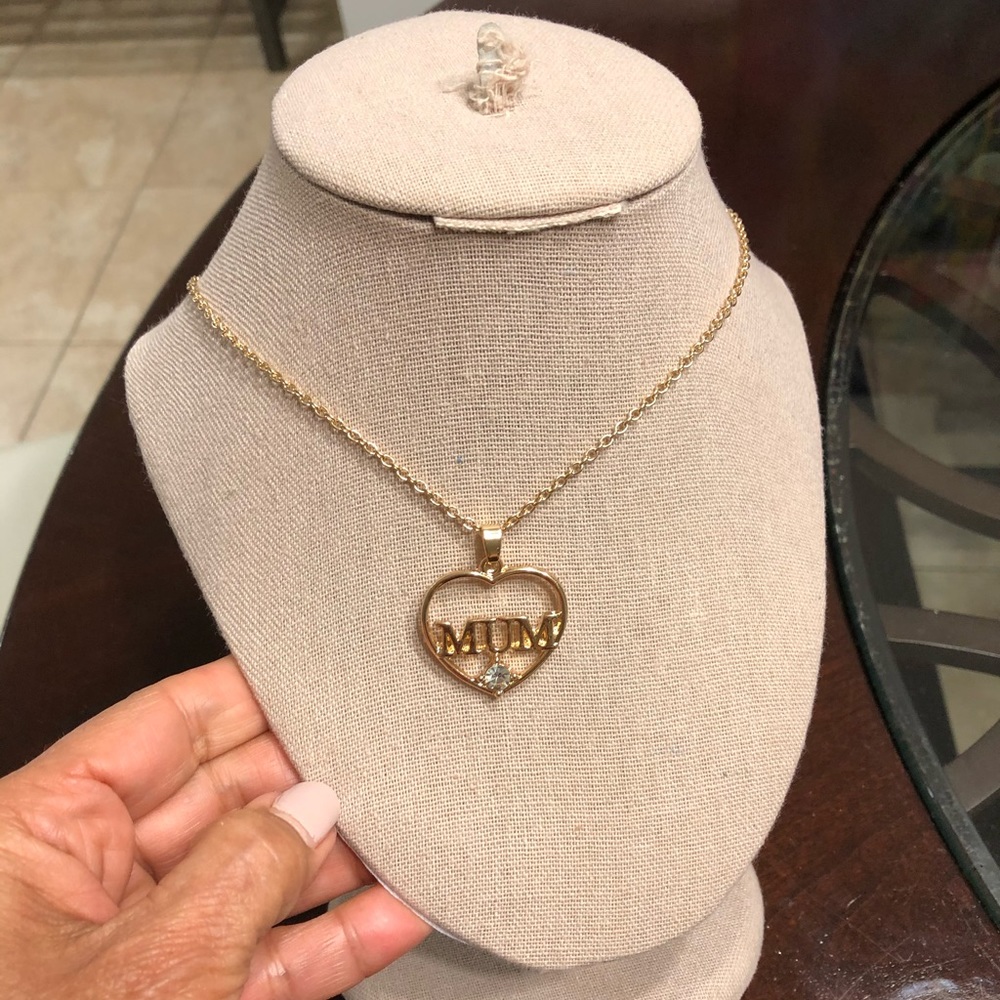 Mum gold chain rhinestone necklace